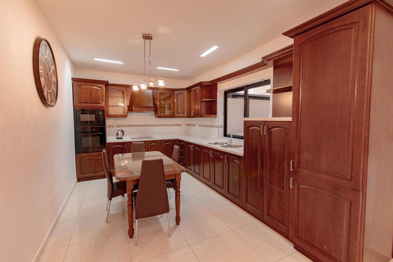 Stylish Corner Maisonette - Sunflower Birkirkara Extérieur photo